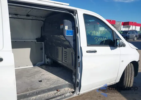 2022 Mercedes-Benz Metris z USA, uszkodzony, nr VIN W1YV0BEY5N3963591